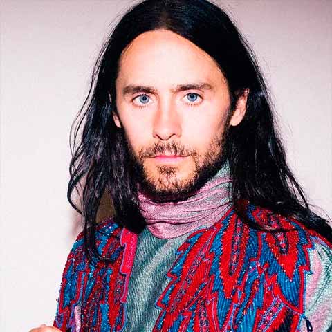 cortes de cabello hombre con barba en jared leto