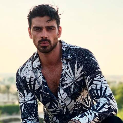 cortes de cabello hombre con barba en michele morrone