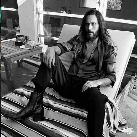 cortes de cabello medio largo hombre en jared leto
